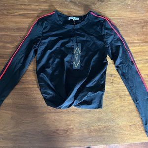 L'etoile Sport long sleeve twist tee - new